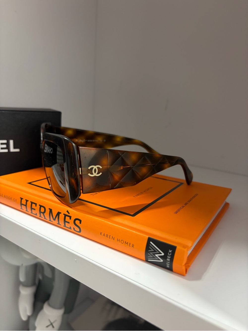 CHANEL Tortoiseshell Quilted-Temple Sunglasses with Gold CC Accent